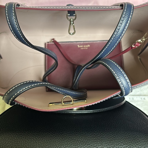 KP tote with open top with dog clip closure with red wine color wristlet pouch! - Picture 2 of 11